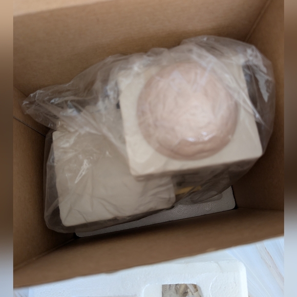 Rare! Precious Moments - Lighted Inn - Nativity Addition - Picture 12 of 12